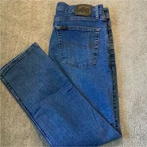 Like new Lee Mens jeans 33 x 32